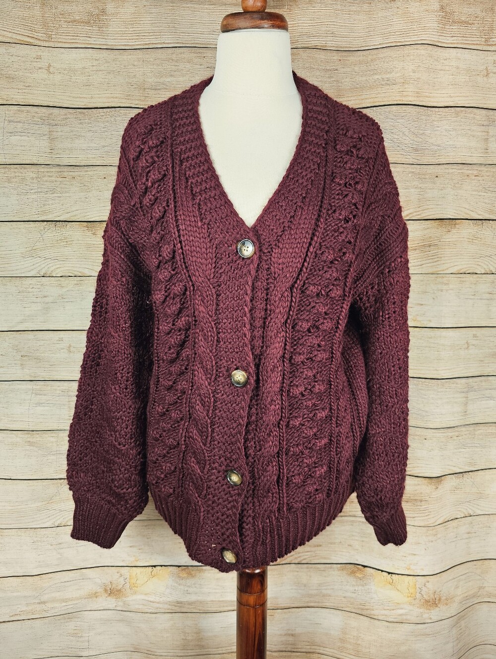 Bluivy NWT Chunky 3D Oversized Cardigan Sweater Size Medium Large